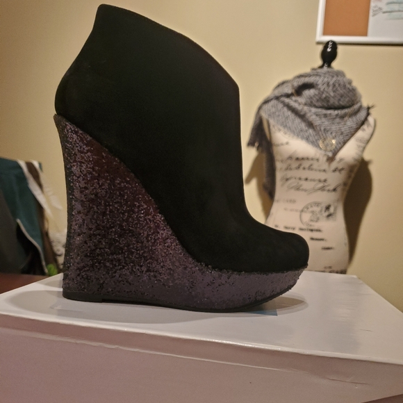 Michael Antonio platform heels🖤 - Picture 4 of 4